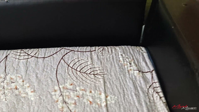 Meri-Mouse: Terapi rumah. Membantu adik tiri saya menghadapi insomnia.