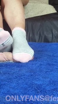 Amateur Cockbox Trampling and Ballbusting