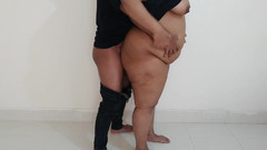 Aria Mia: मोरक्कन Monica कामुक हो जाती है जबकि उसका पति घर पर नहीं है, अजनबी द्वारा चुदाई की जाती है