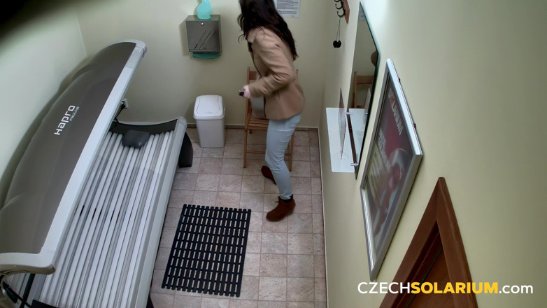 Czech Solarium: Czech Solarium 42: Young Brunette Shows off Everything in the Solarium