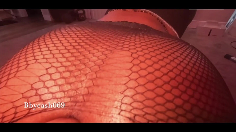 Bbycash 69: สุขสันต์วันศุกร์ ตอน 2 ของวิดีโอที่กําหนดเองที่ฉันถ่าย, สนุกกับฉันเย็ดหนุ่มแท้คนนี้ในงานปาร์ตี้