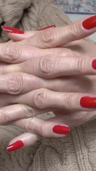 Feel My Fingernail on Your Chest, Scratching, Lady Victoria Valente
