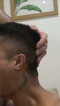 Latina Twink follada a pelo por heterosexual