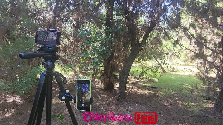 Riderqueen BBW Step Mom Latina Ebony: Riderqueen 独自一人，户外，粉丝视频