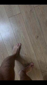 Feet!