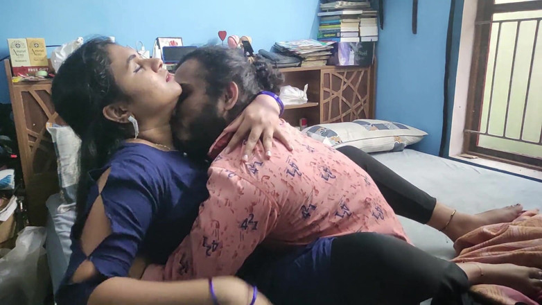 Vaigavarun45: マラヤーラム語の話、Malluカップルのセックストークと自宅でのMalluガールフレンドのセックス