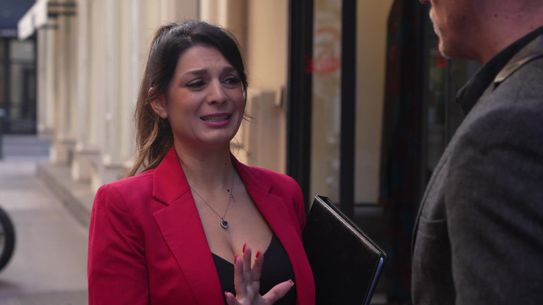 Jet sex prod: Đại lý bất động sản đập khách hàng của mình