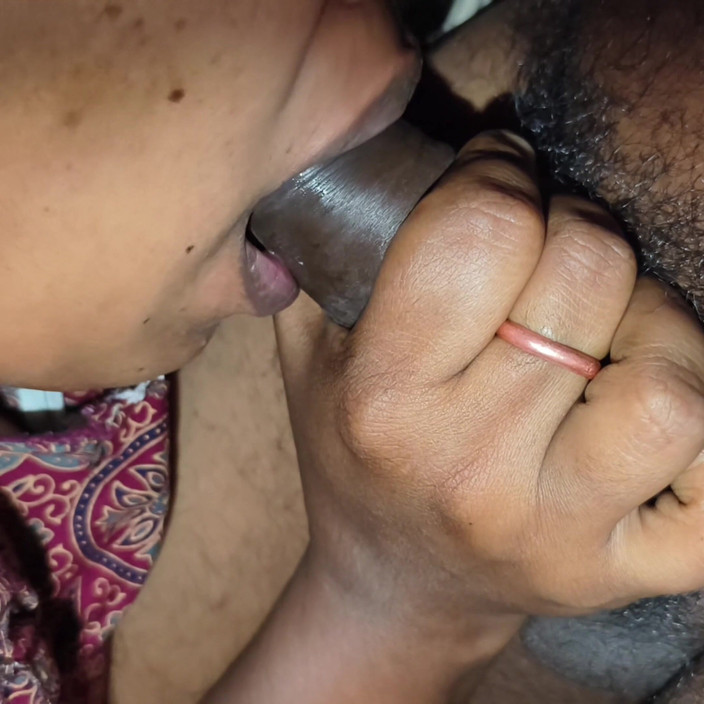 Realmallucouplevlog: Mallu ragazza tamil il miglior pompino mattutino