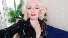 Arya Grander: Chceš být Sissy? Poprvé ve svém životě? Ok, To je video...