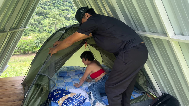 ManuelaAlvarez: Saya Bercinta dengan Kakak Tiri Saya yang Kaya Semasa Kami...