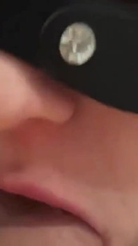 Questa bocca è pronta a prendere un sacco di sperma