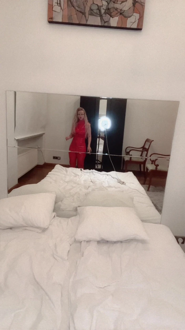 FinDom Goaldigger: 像女孩一样摇晃身体