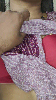 หลังน้ําแตกในปาก bhabhi อยากเย็ด