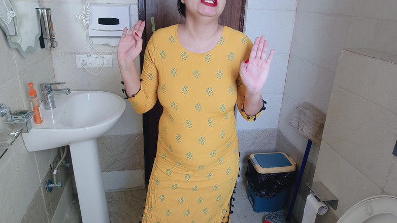 Saarabhabhi6: 힌디어 오디오로 돈을 훔치는 소년과의 인도 캄왈리 섹스