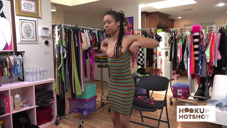 HookUp HotShot-BTS: Bts - hermosa Kira Noir es burlado por Bryan Gozzling