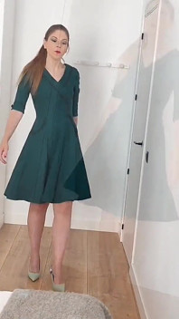 Orta yaşlı seksi kadın alice maze klasik iç çamaşırı yeşil elbise cei seks salıncak