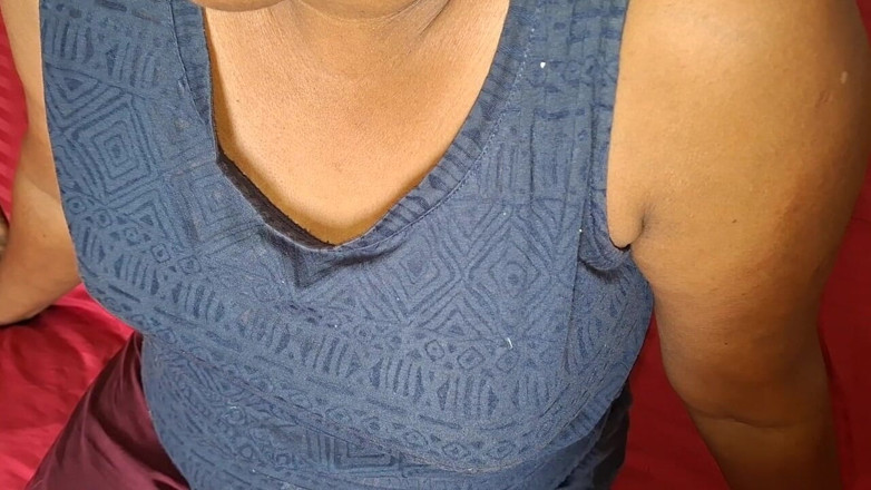 Teena New: Ibu tiri MILF Asia jadi video viral miang