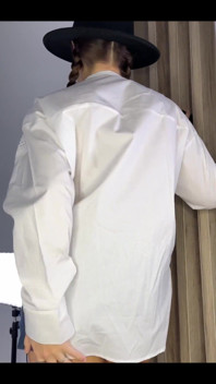 Vreau să arăt de ce sunt capabile mamele sexy pasionate de călărire inversă