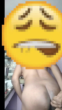 Față zâmbet cu filmare sexy de spermă
