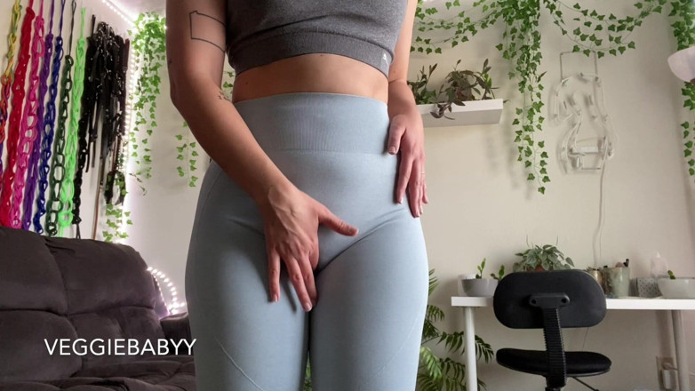Veggiebabyy: Gym Leggings Cameltoe JOI Cum Countdown