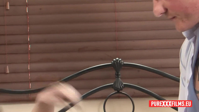 Pure XXX Soft: 내 순결을 따먹은 새아빠 - 미샤 크로스 &amp;, 세스 스트롱 소프트 금기