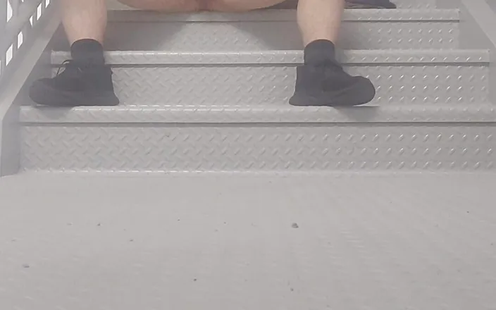 Djk31314: In the stairwell relieving myself