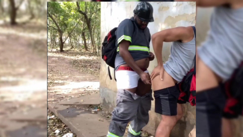 TheBlacKHunterr: Am plecat de la serviciu și am găsit un tip care...