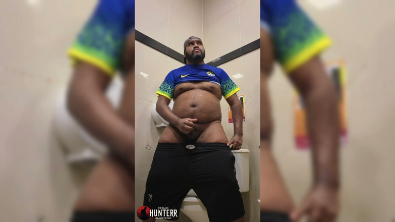 TheBlacKHunterr: I Couldn't Stand It and Came a Lot in the...