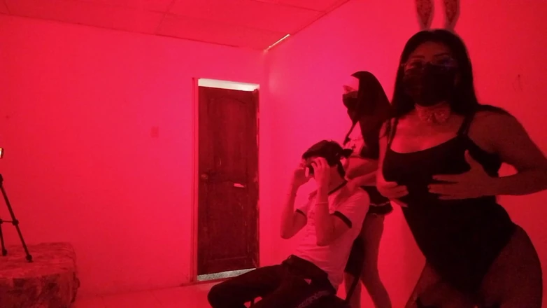 NEGRITA SEXY: The Birthday Boy Receives a Sexual Fantasy Dance. Two Women...