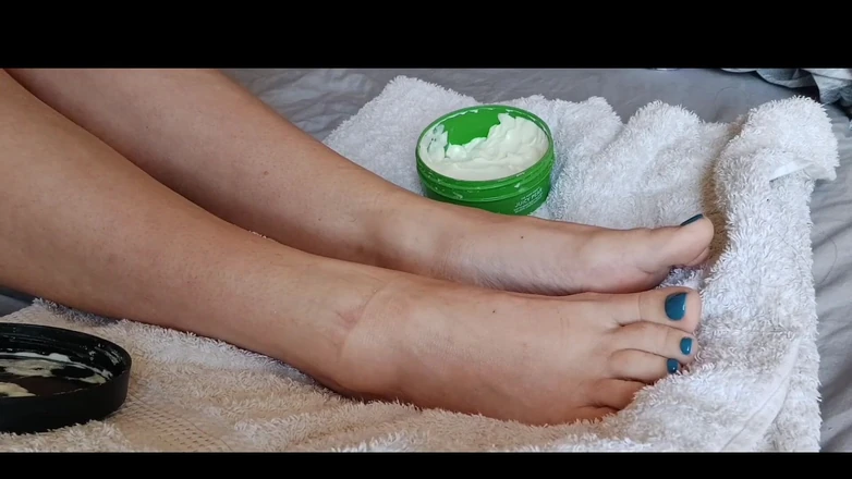 Kinky Lyrical: Foot Worhsip - Giving Myself a Foot Massage