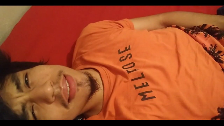 Alex Alejandro: Excellent Belly Button of the Week