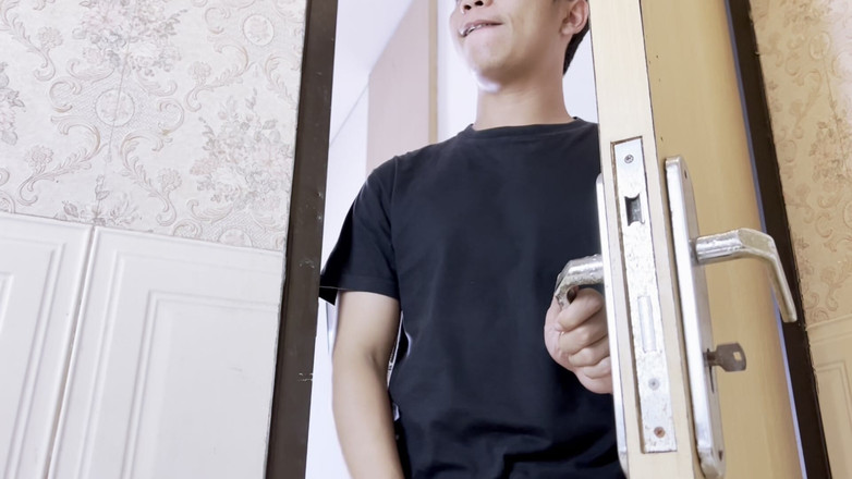 momi_itha_: Je suis ma belle-mère dans la salle de bain et...