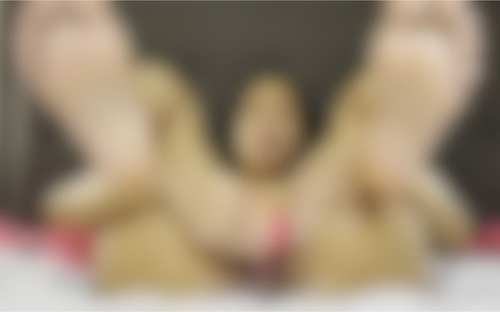 Pink Foxx: Pink Foxx îl folosește pe Rose pentru prima dată