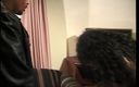 CBD Media: Великолепная африканская жена со стройным телом жестко отдолбила ее киску на диване