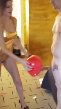 Trest balónkem - BDSM otrok