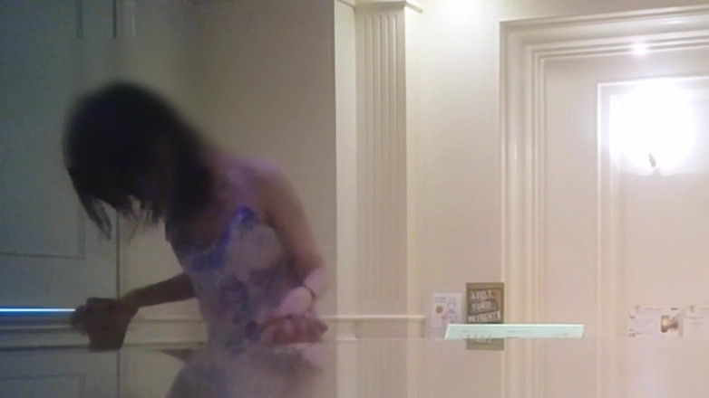 kawasakiBK: Güzel üniversiteli kız arkadaşımı seksi iç çamaşırıyla giydirdim ve onu bir otelde...