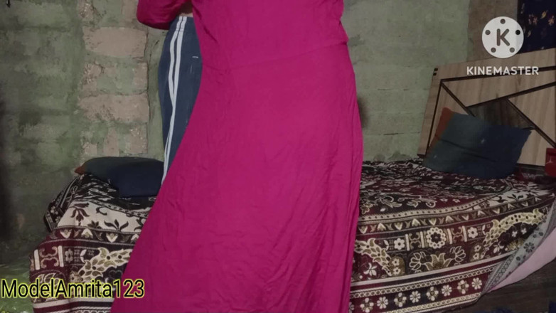 Amrita3: Ateşli Hintli desi üvey üvey erkek kardeş ve üvey üvey kız kardeş ateşli seks