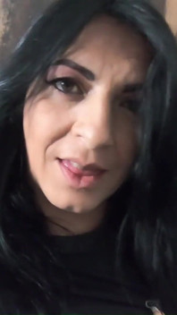 Žádám tě, abys mi ošukal kundičku! Jsem tvá sexy brunetka