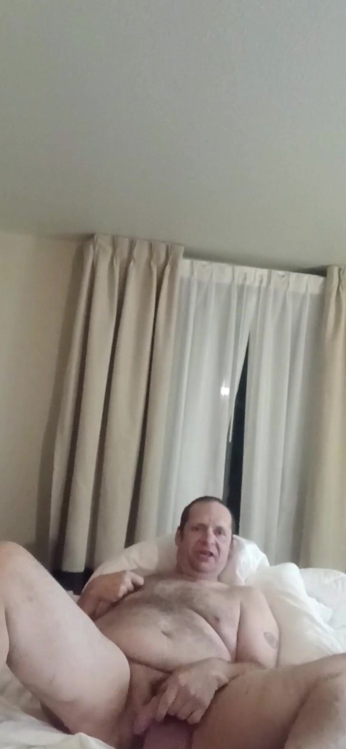 MAGLIGHTGIRL69: Cowok ini ngocok dan ngomong jorok sampai dia nggak kuat...