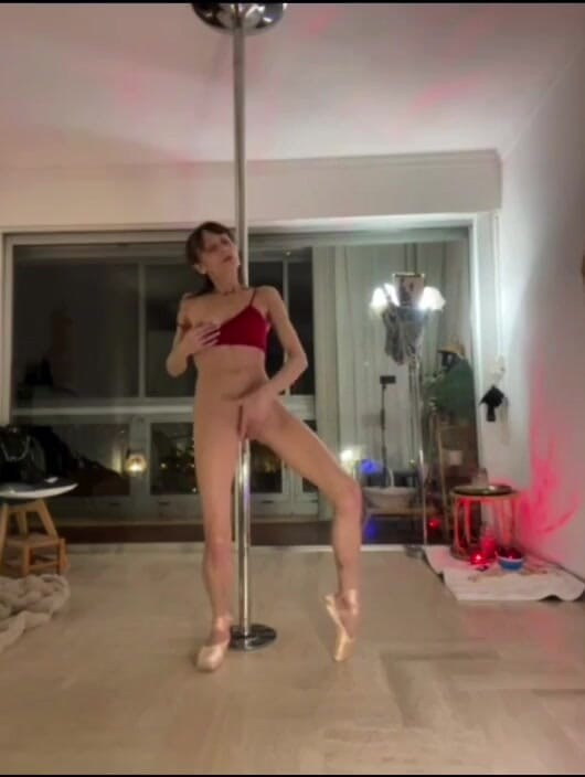 Chris06d72: Dansçı