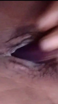 Hete Desi Bhabhi unieke aubergine-optreden