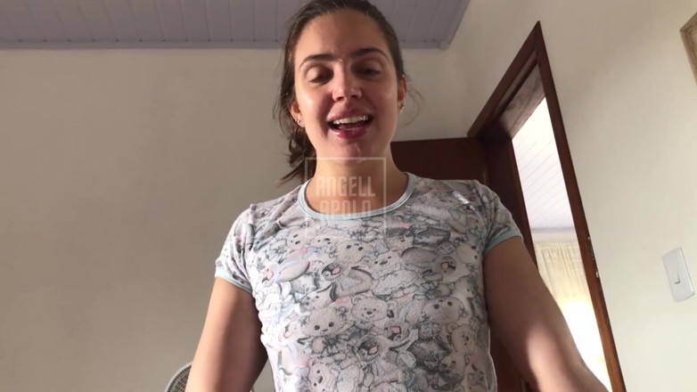 ApoloAngell: Pompino con schizzo maschile. Mia moglie mi ha succhiato la...