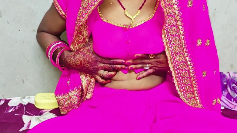 Bangala bhabhi: 인도 마을 바비 바브레이터 섹스