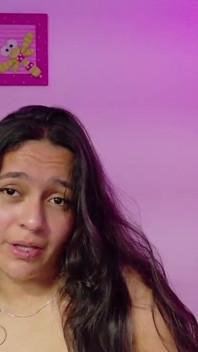 Piccola Ragazza Si Masturba Sulla Telecamera E Ha Un Orgasmo