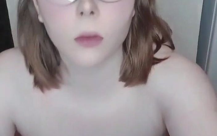 Lana Sweet: Prsa a kundička