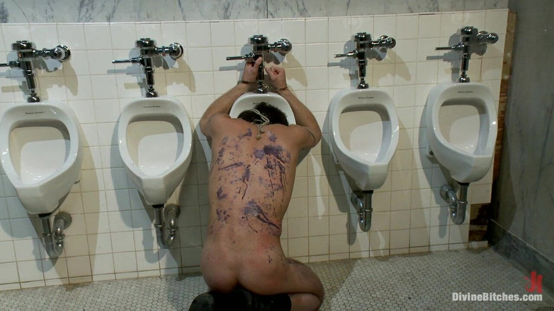 Divine Bitches by Kink: Gia Dimarco the Pussycat Vixen, disuntik ke dalam jalang!