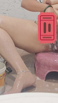 Priya bhabi mostra le sue grandi tette