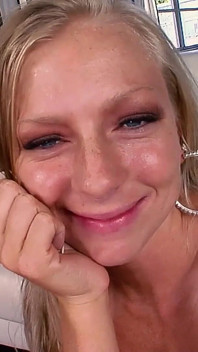 Britney Brooks Knows How to Please a Cock