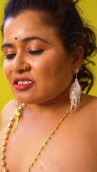 Young Raja Babu Fucking His Beautiful Maid at His Chamber