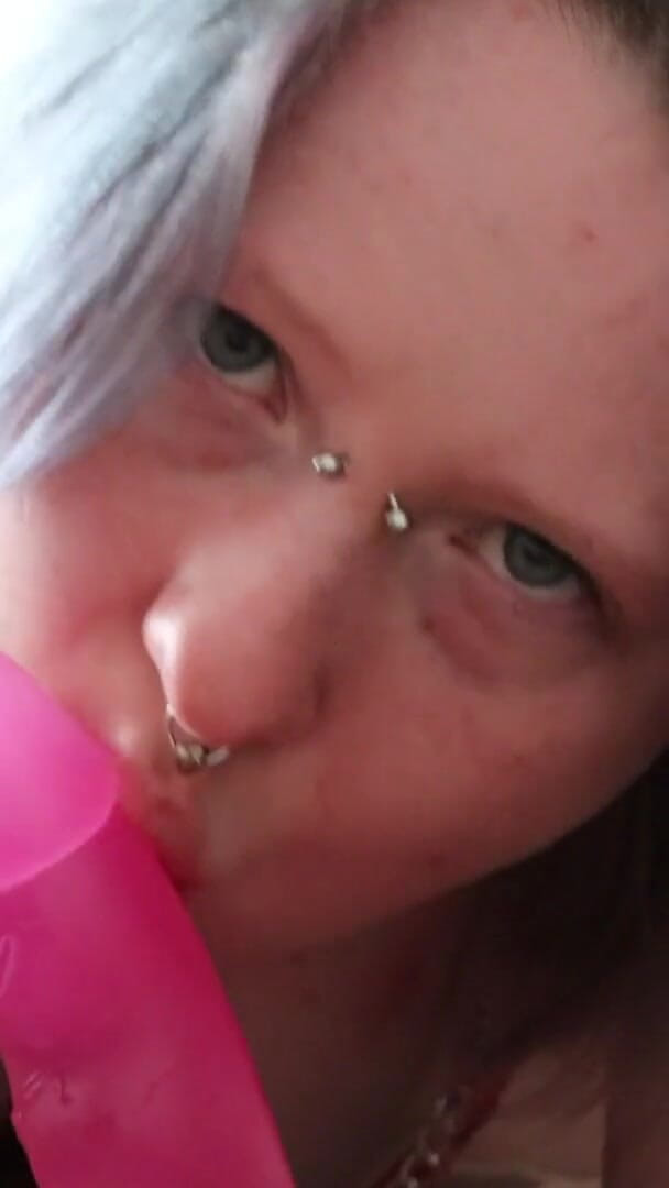 Lori Critter: Would U Help Me Throat Train?